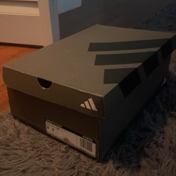 adidas slippers brand new main image 4